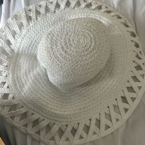 Elegant White Sun Hat